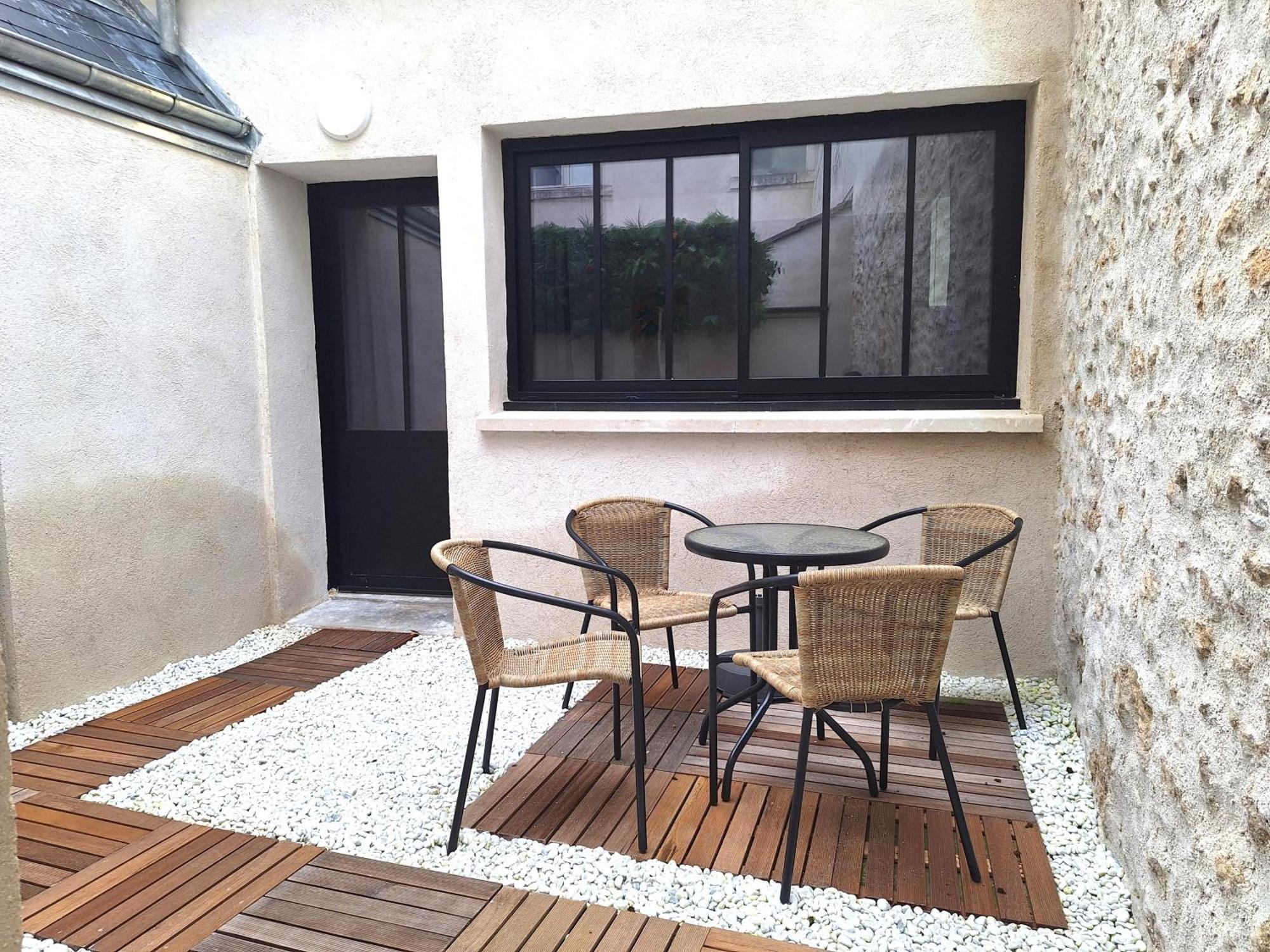 La Maisonnette Notre Dame - Terrasse Privative - Hypercentre - 50m Bords De Loire - 4 Personnes Holiday home Orleans