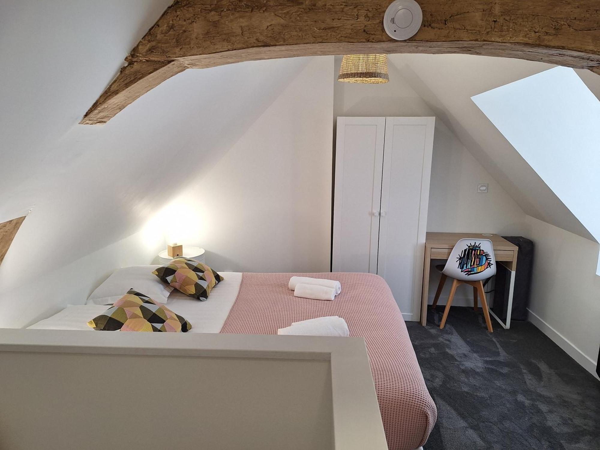 La Maisonnette Notre Dame - Terrasse Privative - Hypercentre - 50m Bords De Loire - 4 Personnes * Orleans